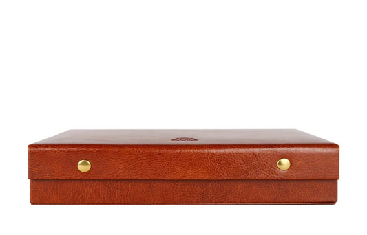 Schmuckdose 29,5 x 20,5m in Cognac mit Deckel und Druckknöpfen - leder-accessoires.com