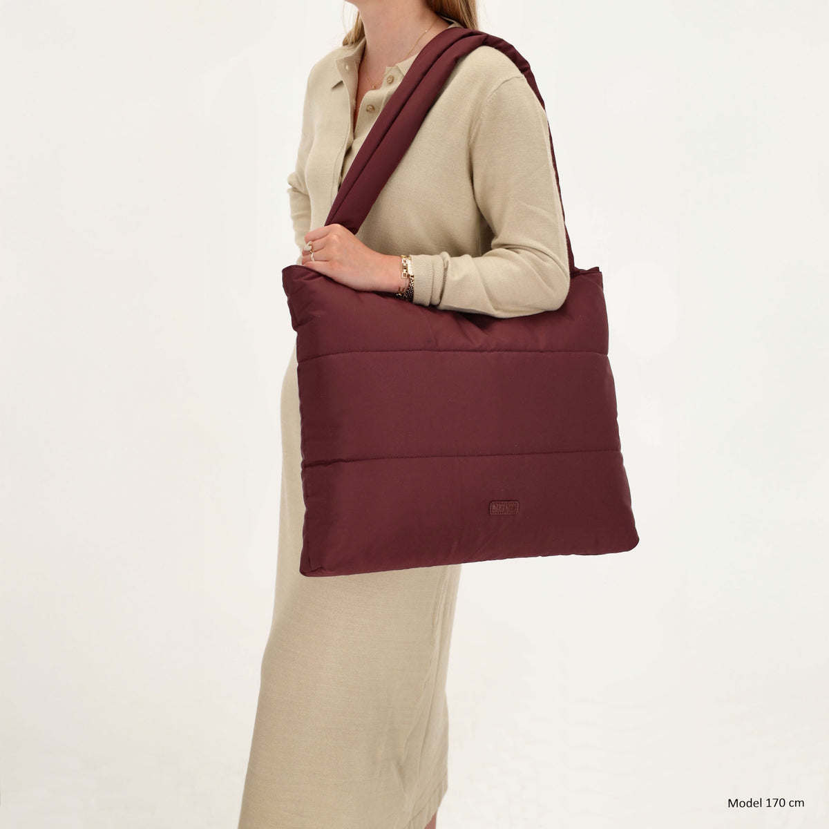 Shopper 55x40cm Weinrot aus Nylon|Polyester - leder-accessoires.com