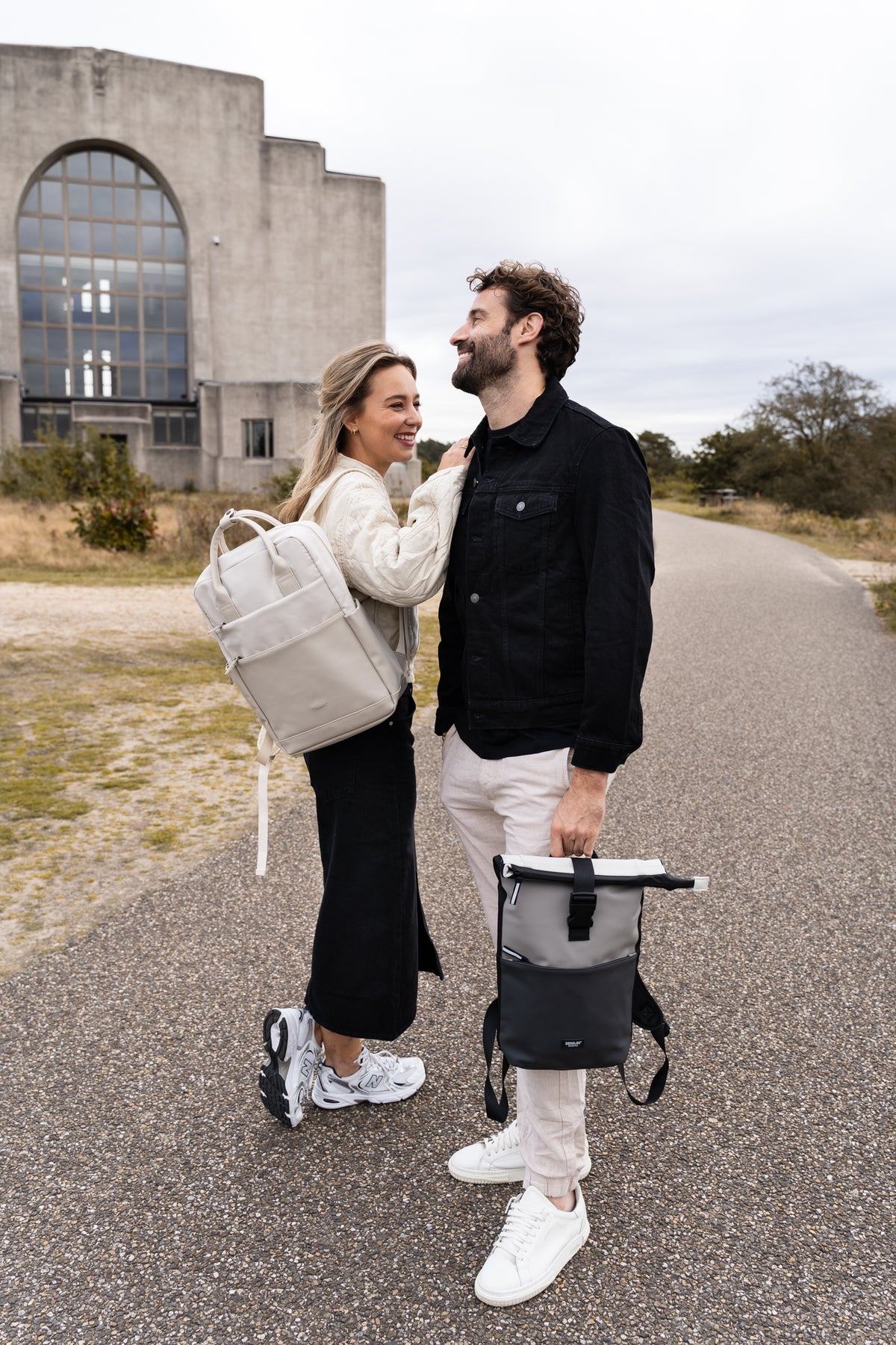 Rolltop-Rucksack 28x42cm in Petrol|Pink mit Reißverschluss und Steckfach - leder-accessoires.com