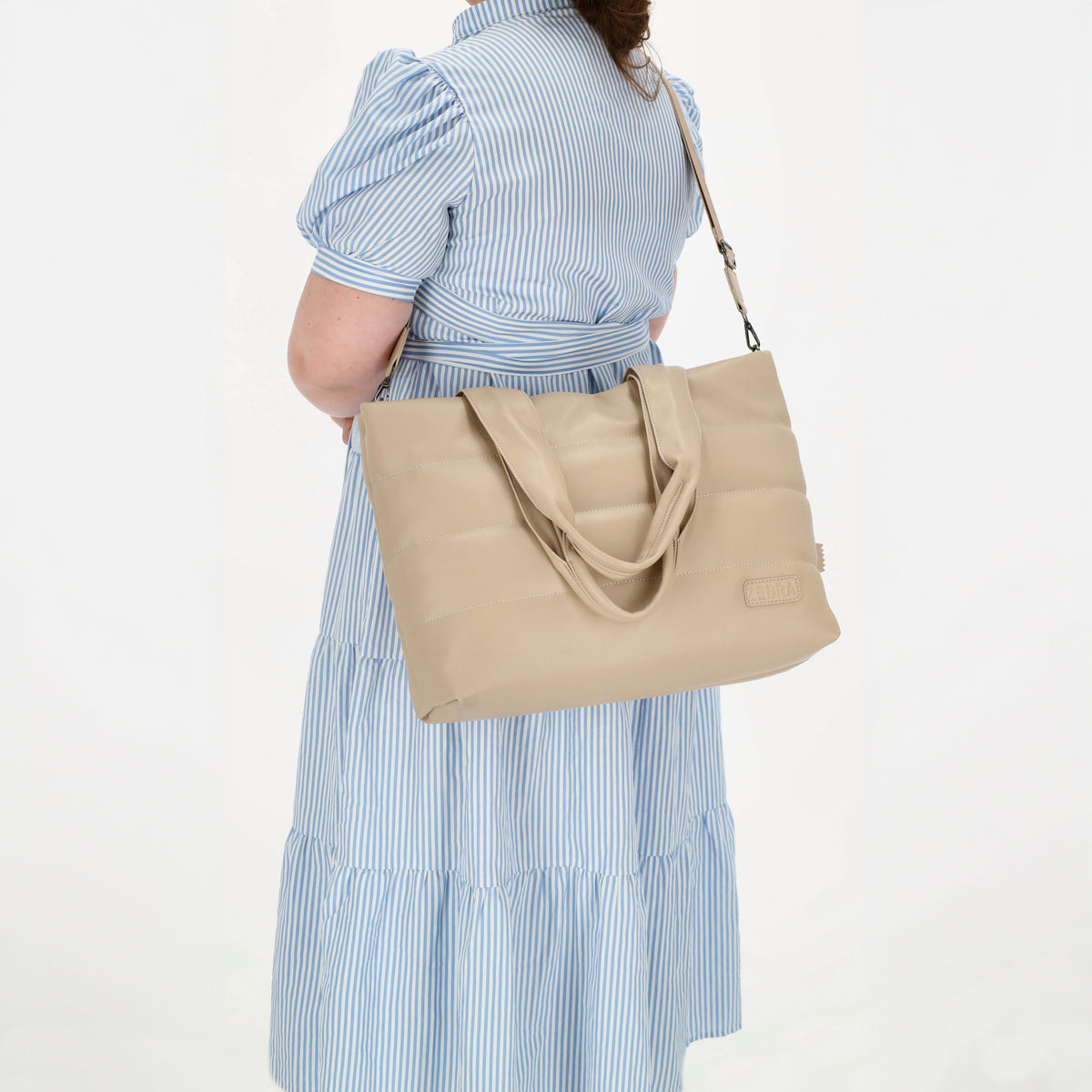 Shopper gesteppt 48x30cm in Beige aus Kunstleder - leder-accessoires.com