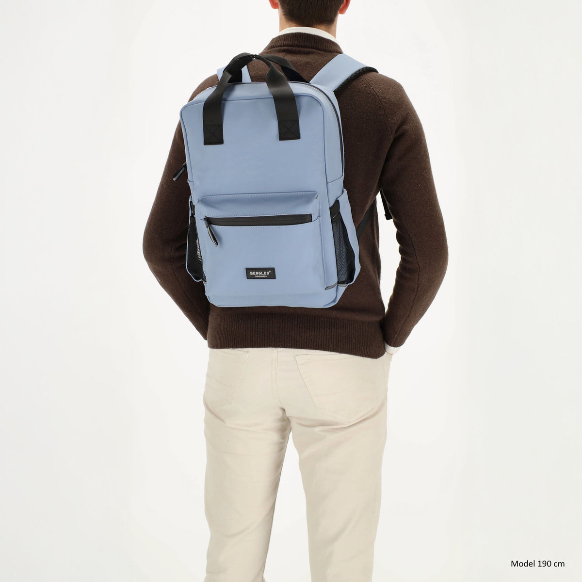 Schul-| Businessrucksack 40 x 37cm wasserabweisend in Hellblau mit Reißverschluss - leder-accessoires.com
