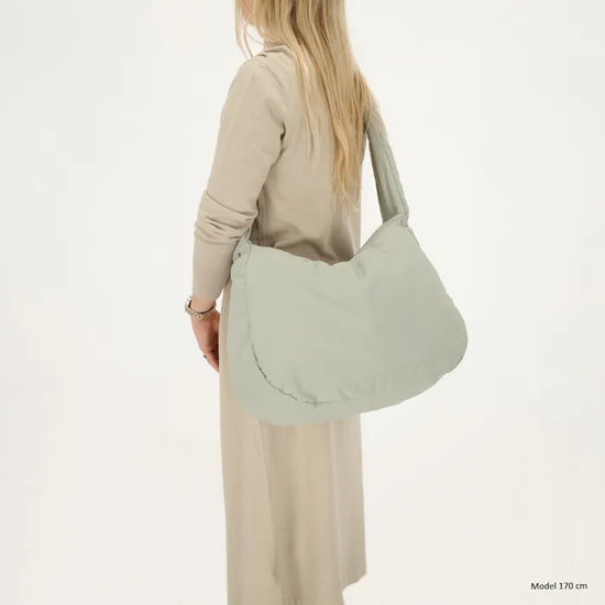 Schultertasche 35x32cm Minze aus Nylon|Polyester - leder-accessoires.com