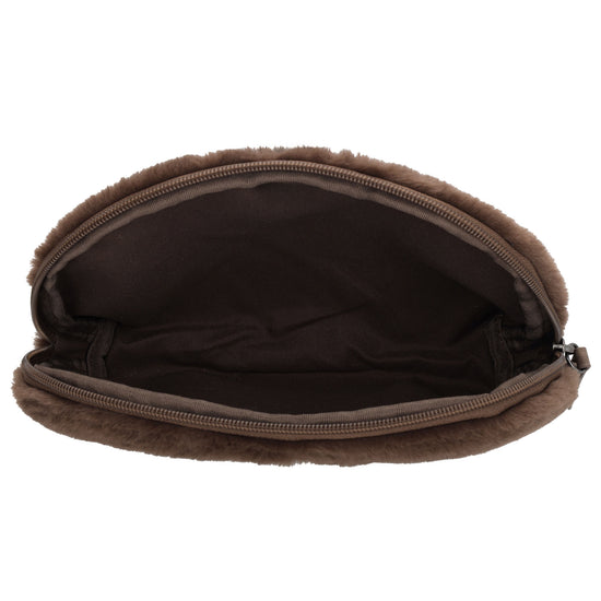Brauner Kosmetikbeutel 23x16,5cm aus weichem Kunstfell – kompakt & praktisch - leder-accessoires.com