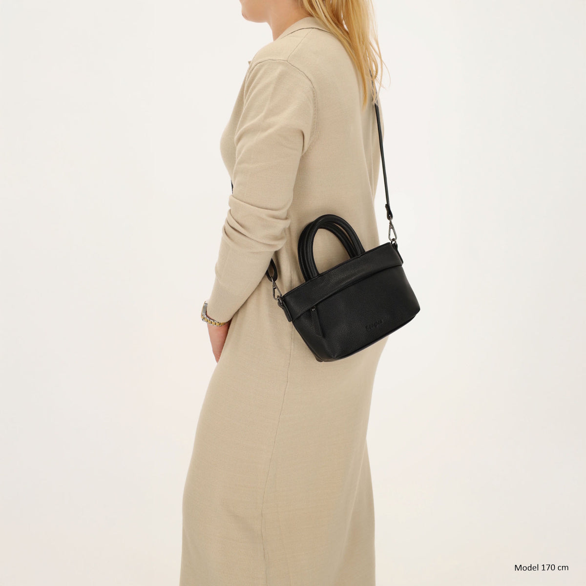 Handtasche 18x13cm in Schwarz aus Kunstleder - leder-accessoires.com
