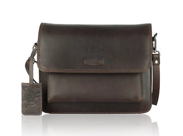 Umhängetasche aus Leder in Braun mit Überschlag - leder-accessoires.com